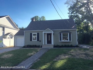 44 Standish Rd, Little Silver, NJ 07739