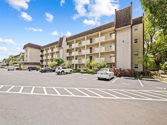 6200 NW 44th St Unit 108, Lauderhill, FL 33319