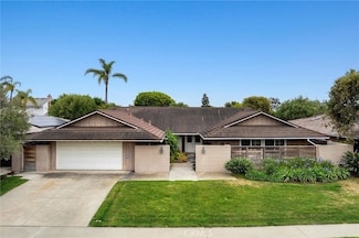 1812 Tradewinds Ln, Newport Beach, CA 92660