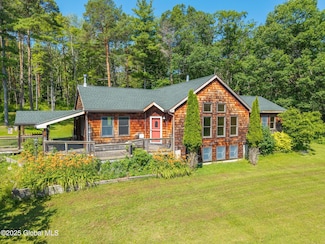 641 Altamont-Voorheesville Rd, Altamont, NY 12009