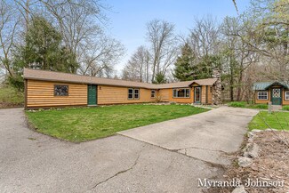 17115 W Spring Lake Rd, Spring Lake, MI 49456