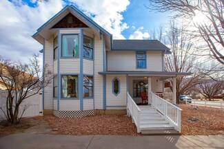 558 W 1st St, Palisade, CO 81526