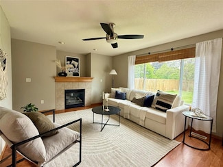 595 SE Cardinal Ln, Waukee, IA 50263