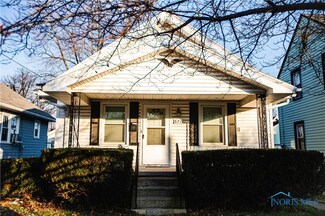 677 Dover Place, Toledo, OH 43605