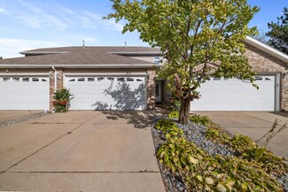 2267 Sandcastle Dr, Dyer, IN 46311