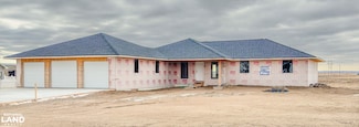 523 Chestnut St, Julesburg, CO 80737