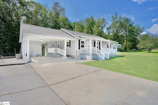 194 Buzhardt Rd, Ware Shoals, SC 29692