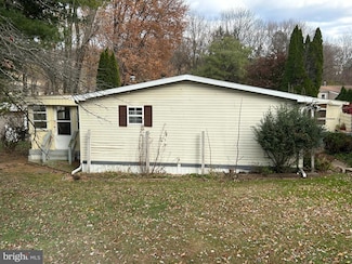 751 Willow Ln, Gap, PA 17527