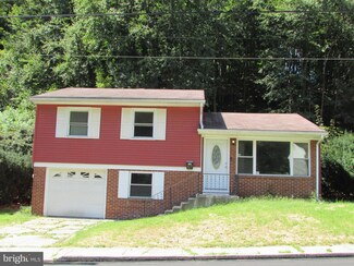 127 Anderson St, Pottsville, PA 17901