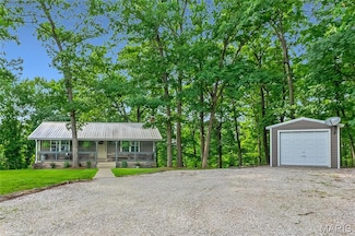 5 Dogwood Ln, New Florence, MO 63363