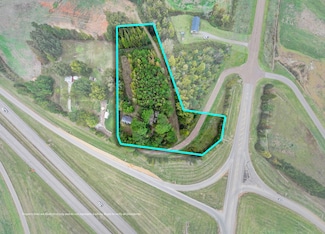 14 Newcomb Dr, Corinth, MS 38834