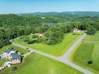 6000 Woodland Bluff Rd, the Woodlands, WV 26508