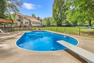 71 Partridge Rd SE, Decatur, AL 35603