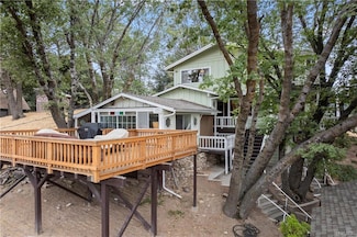 633 Arth Dr, Crestline, CA 92325