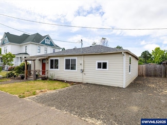 628 Commercial St, Monroe, OR 97456