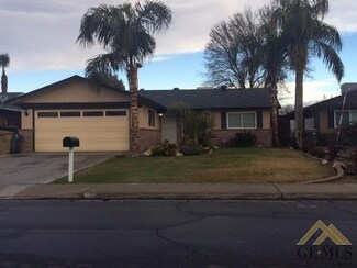 212 Lois Ln, Bakersfield, CA 93307