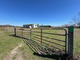 100 Moss Ln, Opp, AL 36467
