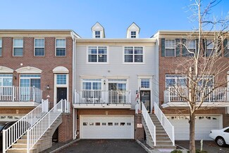 27 Tottenham Ct Unit 1023C, Jersey City, NJ 07305