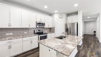 3608 Space Cloud Dr, New Braunfels, TX 78130