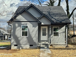 1214 Mercer St NW, Knoxville, TN 37921