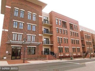 181 E Reed Ave Unit 110, Alexandria, VA 22305