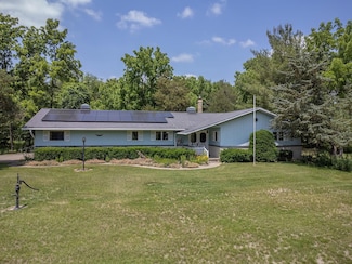 4976 Pheasant Dr, Thomson, IL 61285