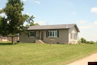 21041 505th Ave, Lake Crystal, MN 56055