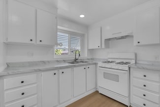 105 W Herndon Ave Unit SPC30, Pinedale, CA 93650