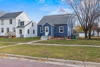 912 Rowland St, Tracy, MN 56175