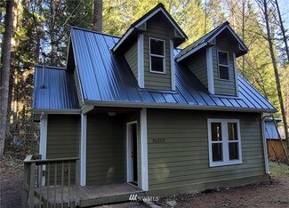 31223 555th St E, Ashford, WA 98304