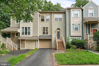 8303 Linden Oaks Ct, Lorton, VA 22079
