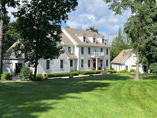 S51W29202 Ridgefield Rd, Waukesha, WI 53189
