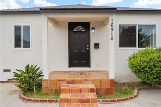 16914 S Hobart Blvd, Gardena, CA 90247