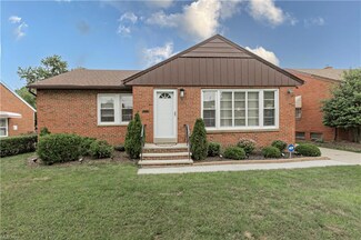 3823 Warrendale Rd, Cleveland, OH 44118