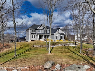 407 Summit Woods Rd Unit L44, Roaring Brook Township, PA 18444