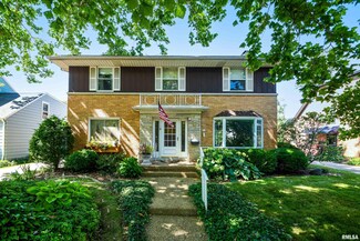 213 W Crestwood Dr, Peoria, IL 61614