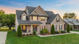 633 Diamond Peak Dr, Bowling Green, KY 42104