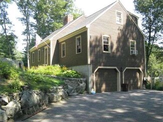 8 Courser Brook Dr, Byfield, MA 01922