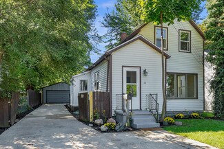 326 Coldbrook St NE, Grand Rapids, MI 49503