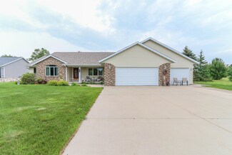 4421 Ridgeview Ln, Wisconsin Rapids, WI 54494