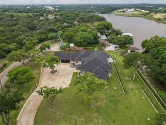 2100 Gene Ct, Granbury, TX 76048