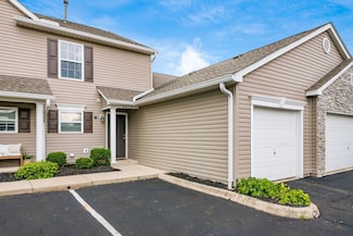 6977 Remsen Dr Unit 77D, Canal Winchester, OH 43110