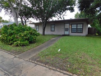 737 Westchester Dr, Corpus Christi, TX 78408