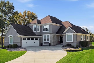 16942 E Heather Ln, Village of Loch Lloyd, MO 64012