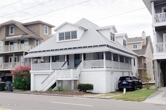 610 Waynick Blvd, Wrightsville Beach, NC 28480