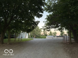 810 N Fort Wayne Rd, Rushville, IN 46173