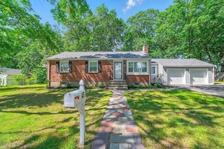 45 Calvin St, Braintree, MA 02184