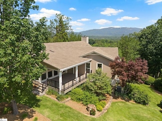 600 Packs Mountain Ridge Rd, Taylors, SC 29687