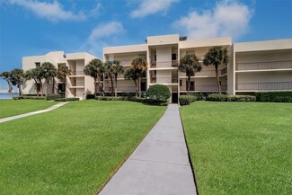 50 Coe Rd Unit 223, Belleair, FL 33756