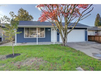1209 S 8th Ave, Kelso, WA 98626
